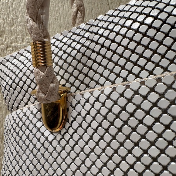 Y&S Vintage White Chain mail bag - Picture 11 of 15